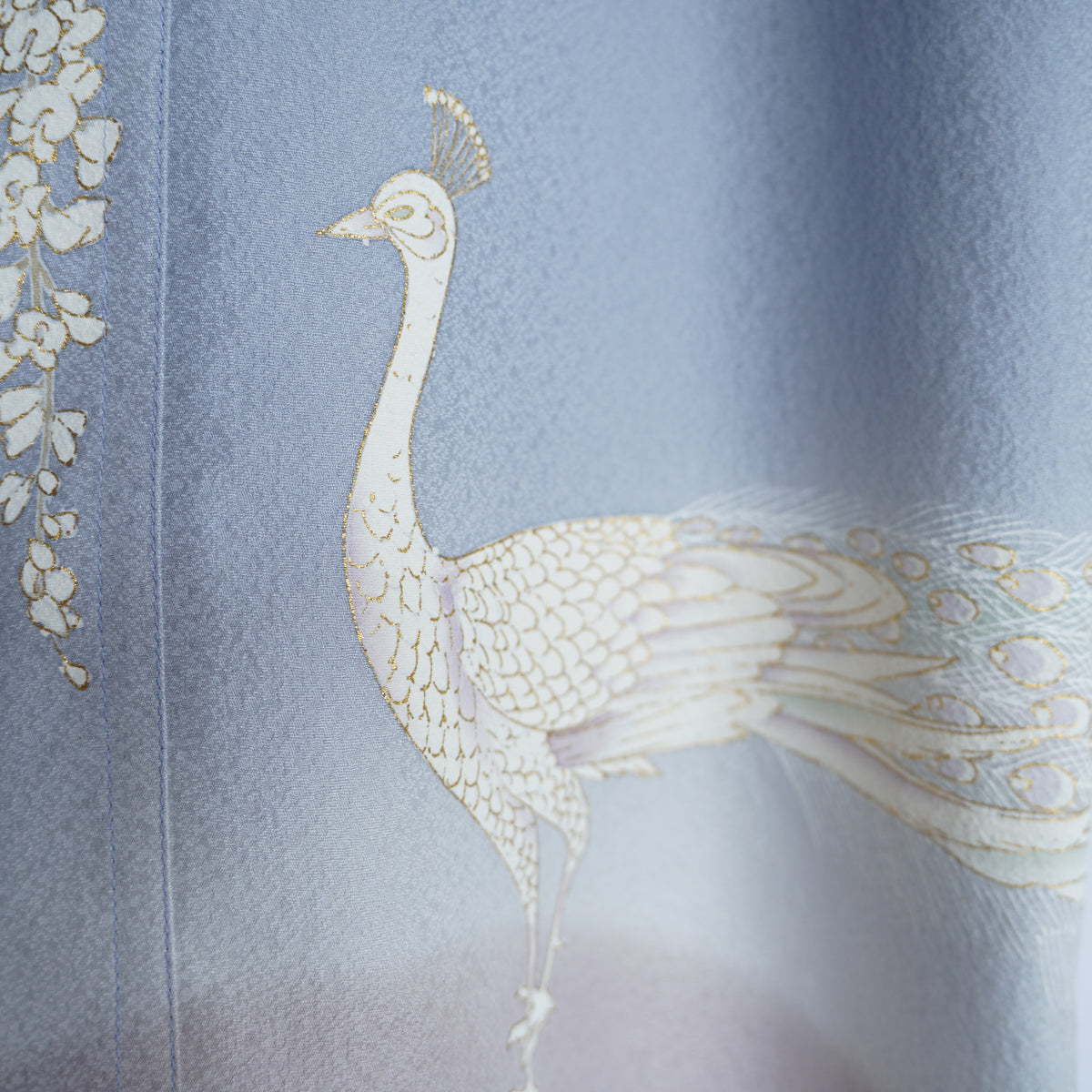 本物の着物を使用した世界で一枚の「SHIBUI KIMONO REMAKE AROHA 」