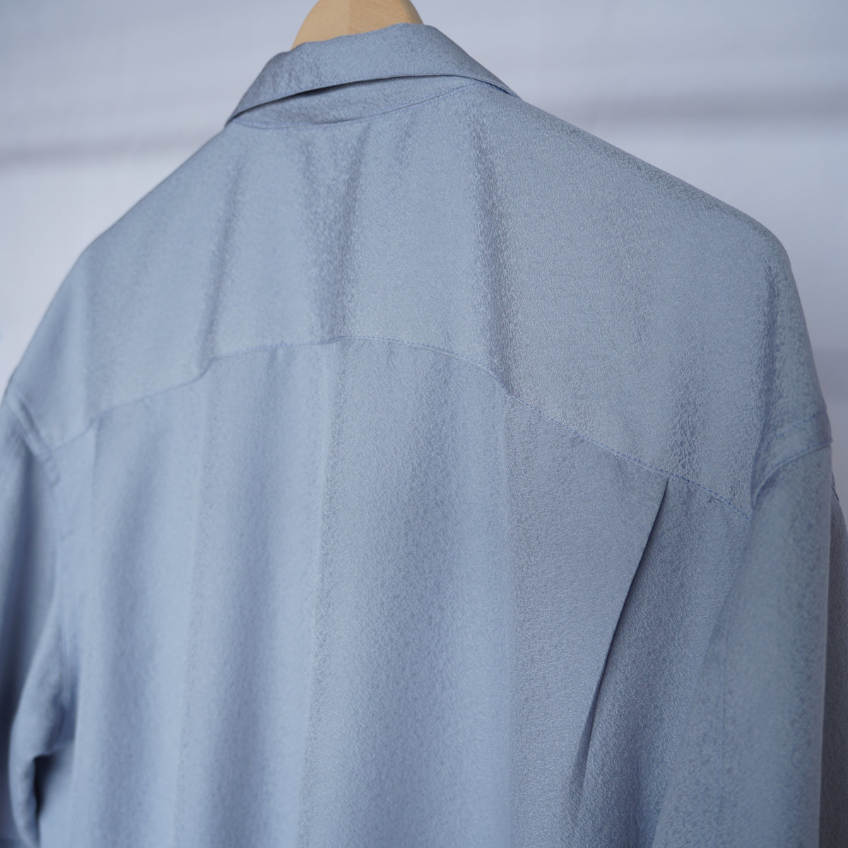 本物の着物を使用した世界で一枚の「SHIBUI KIMONO REMAKE AROHA 」