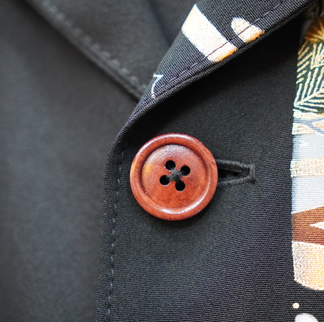 A one-of-a-kind SHIBUI Kimono Remake Aloha, made from authentic kimono.