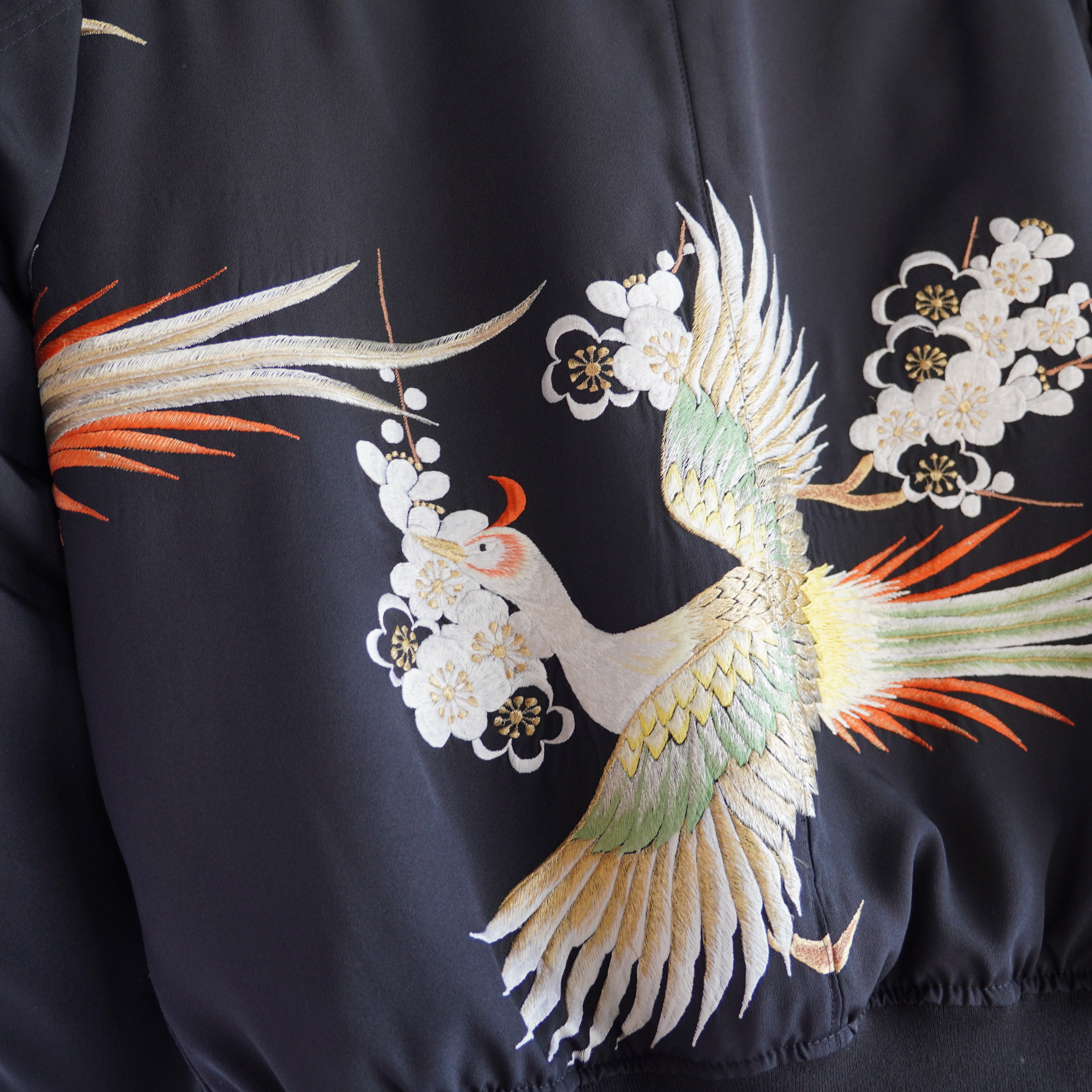 本物の着物を使用した世界で一枚の「KIMONO REMAKE MA-1」 – SHIBUI STORE