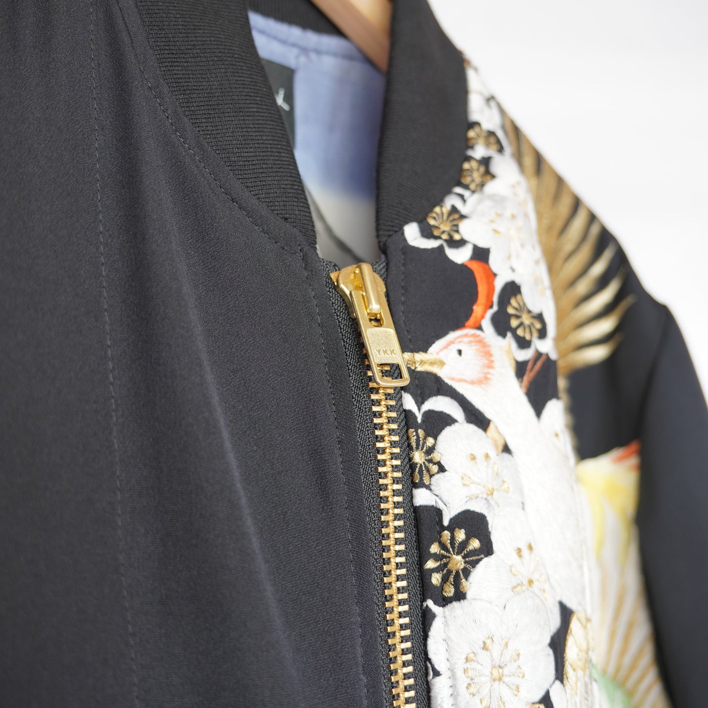 本物の着物を使用した世界で一枚の「KIMONO REMAKE MA-1」